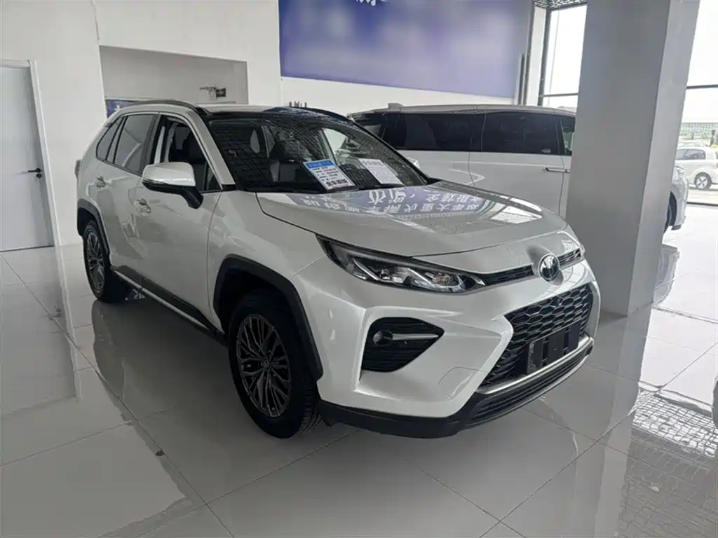 Toyota Wildlander 2023 2.0L CVT FWD Luxury PLUS фото 8