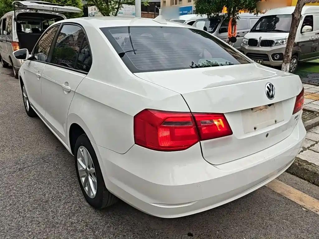 Volkswagen Jetta 2015 Value Edition 1.6L Manual Comfort фото 5