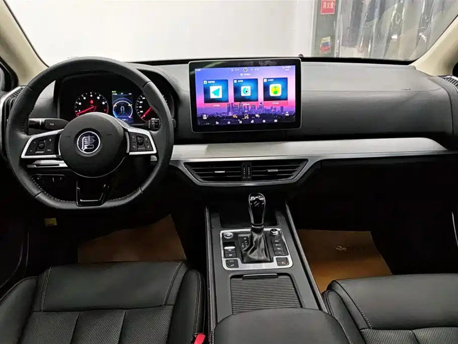 BYD Tang 2019 2.0T Automatic Smart Connect Luxury 5-seater China VI фото 12