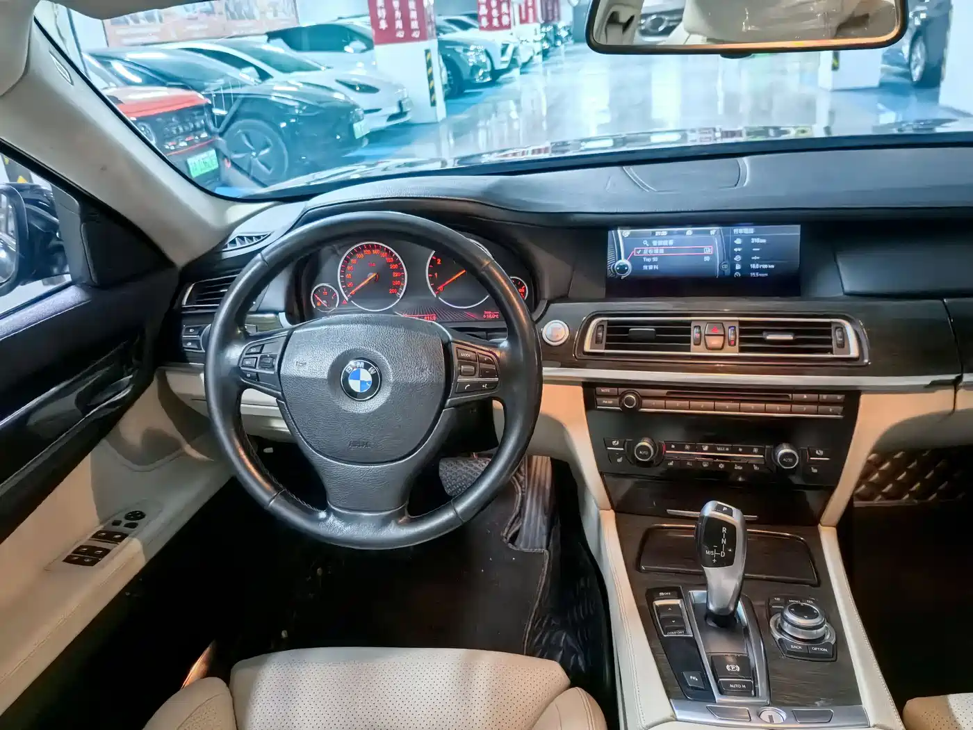 BMW 7 Series 2009 730Li Luxury фото 14