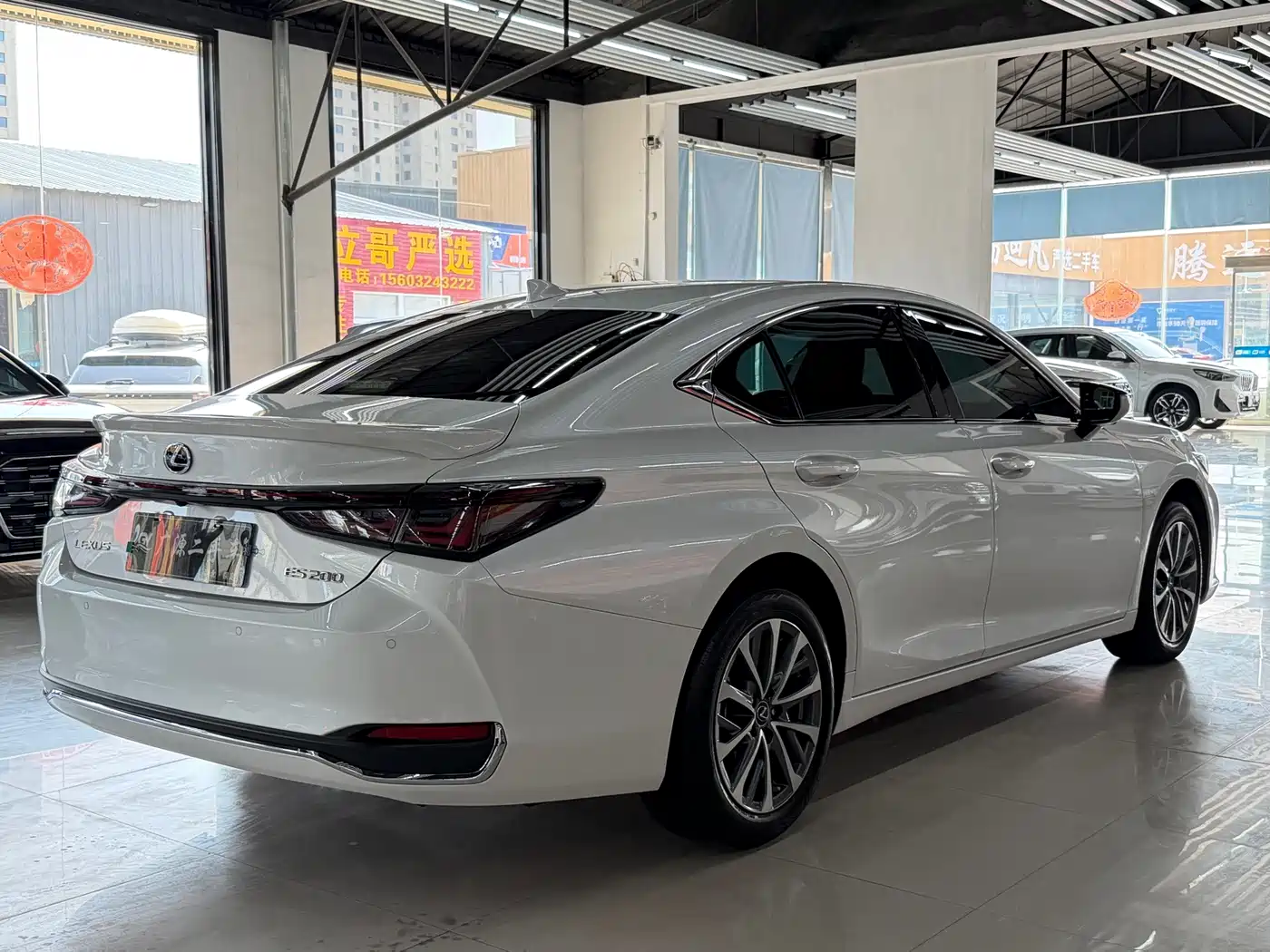 Lexus ES 2025 2025 200 Ultimate Edition