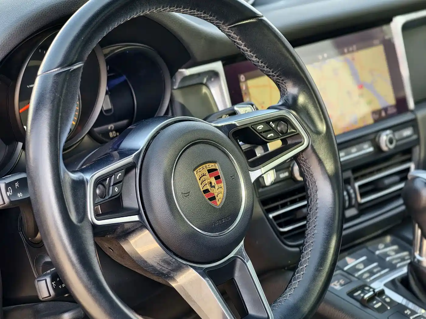 Porsche Macan 2018 Macan 2.0T фото 8