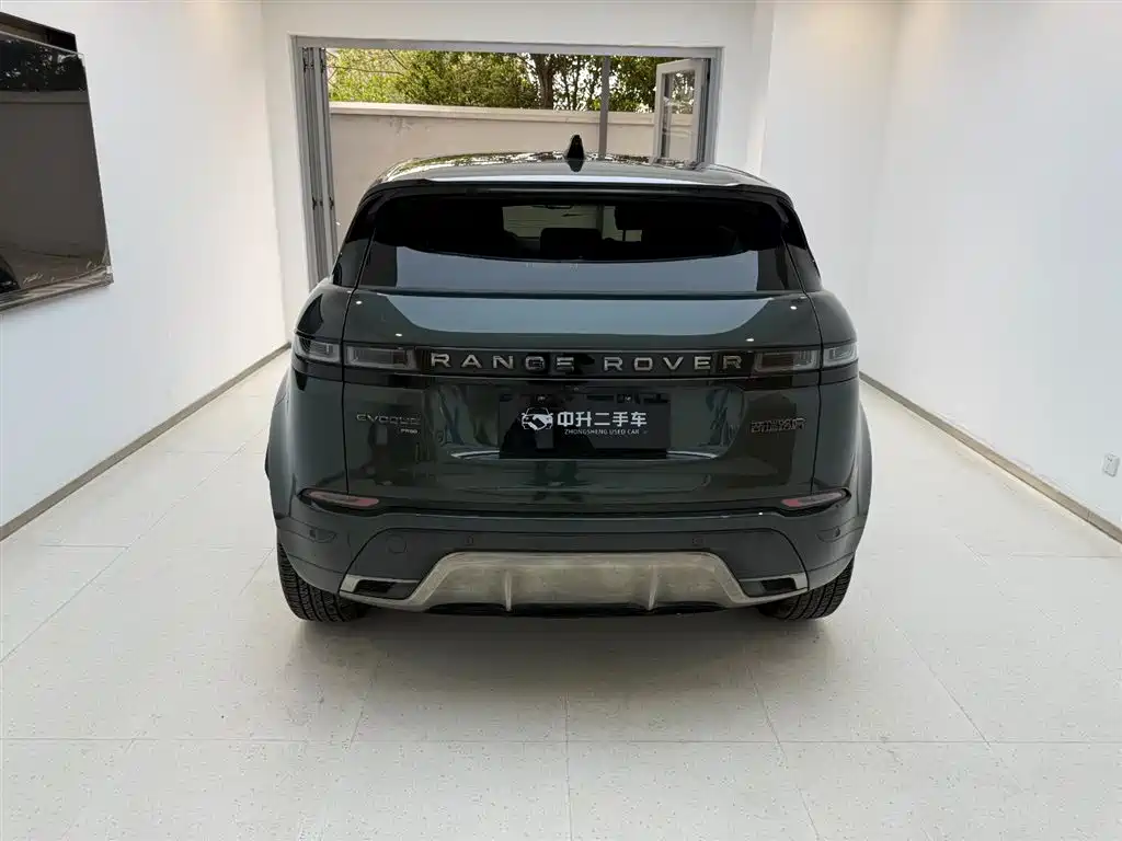 Land Rover Range Rover Evoque 2023 Range Rover Evoque L 249PS Luxury Edition фото 5