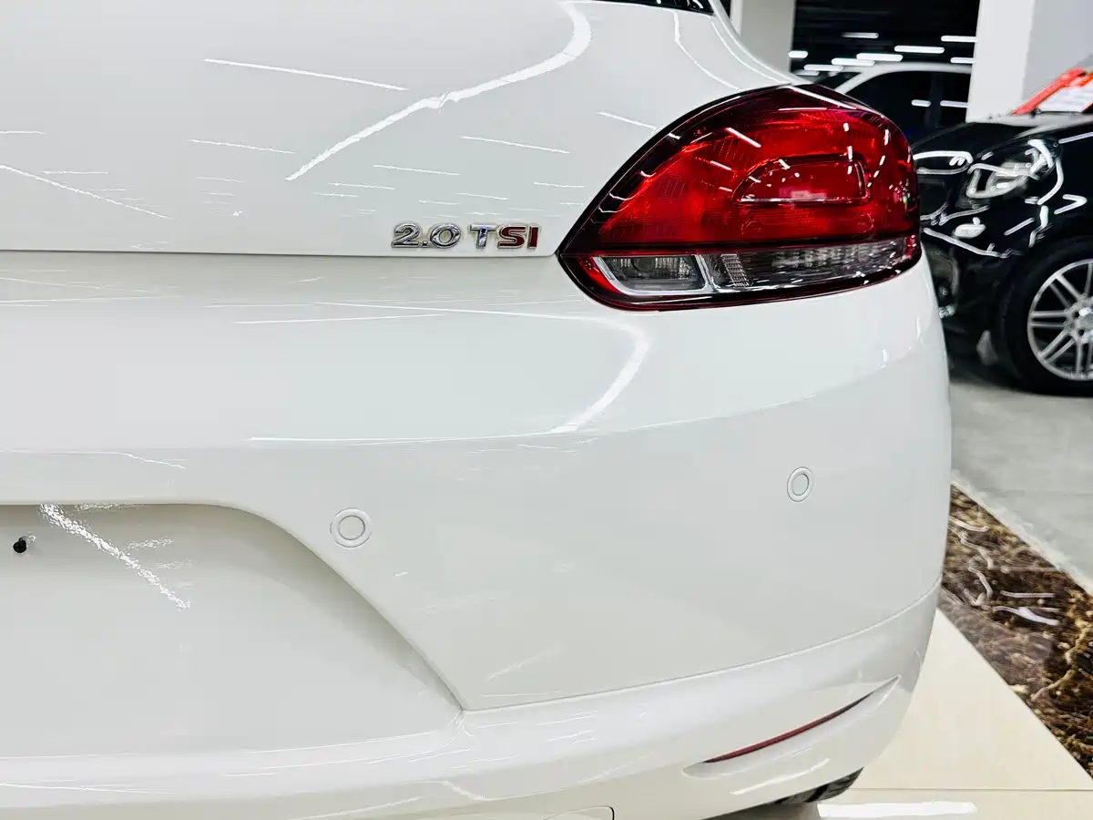 Volkswagen Scirocco 2010 2.0TSI Luxury Edition фото 13
