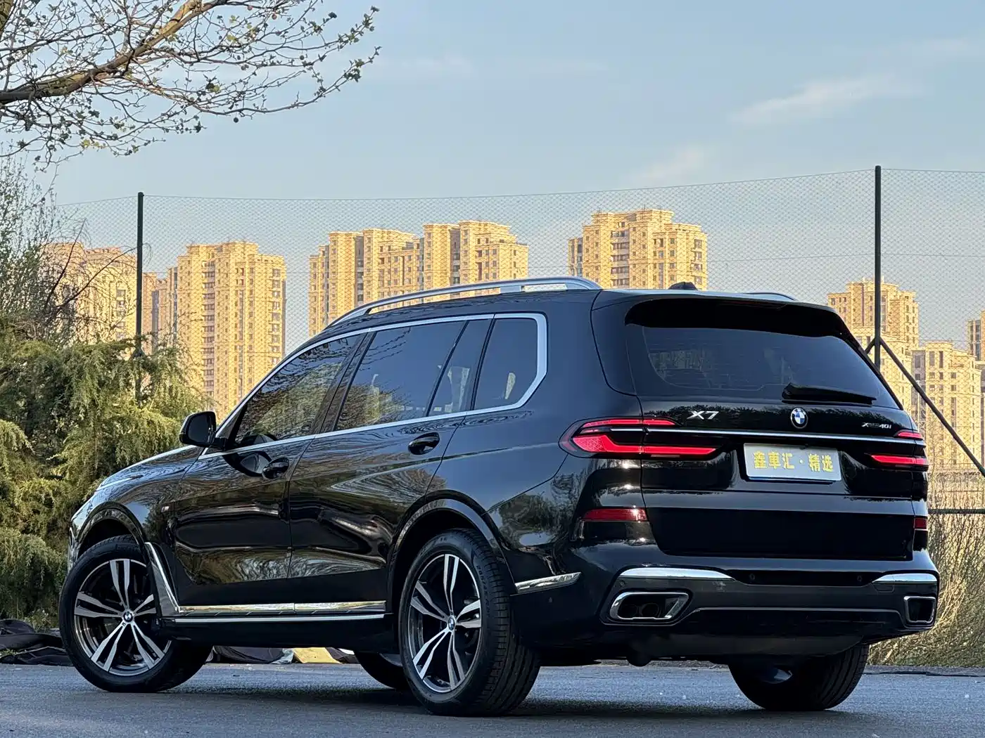 BMW X7 2023 xDrive40i Exclusive M Sport Package фото 9