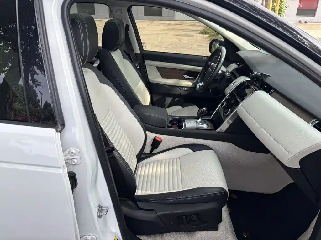 Фото 25 - Land Rover Discovery Sport