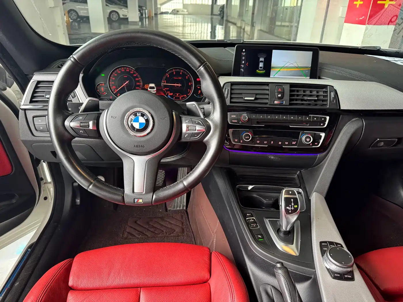 BMW 3 Series GT 2018 320i M Sport фото 10