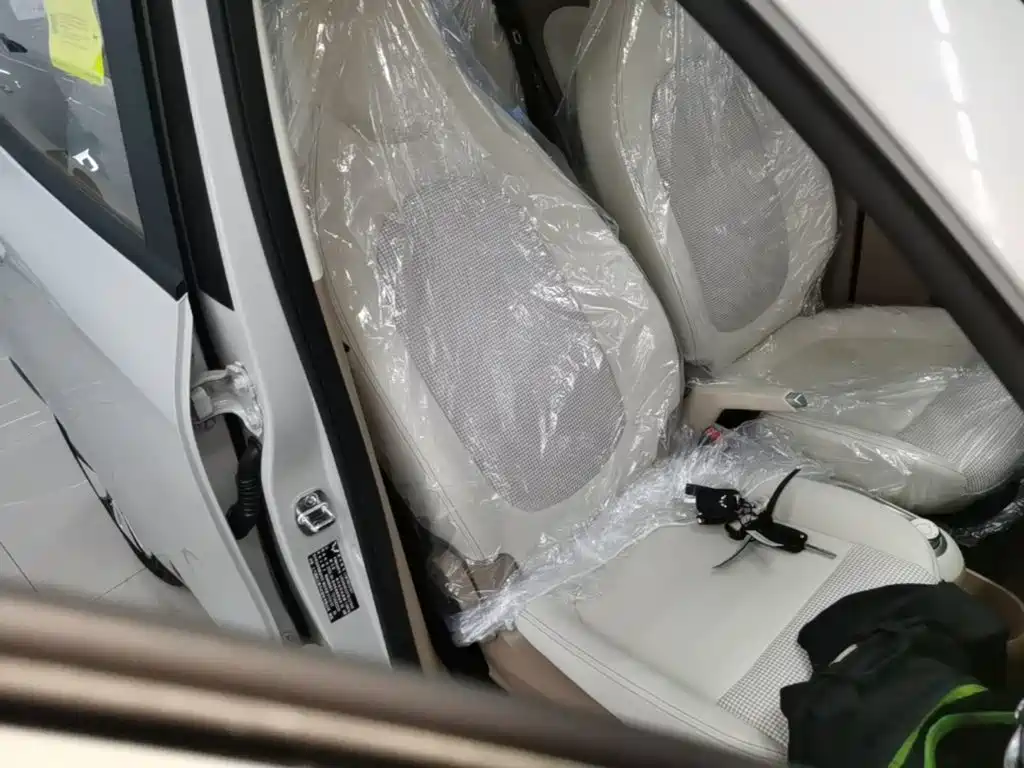 Wuling Motors Hongguang MINIEV 2025 4-Door Advanced 25