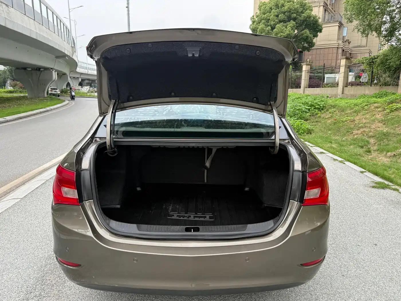 Buick Excelle 2017 15N Automatic Elite фото 16