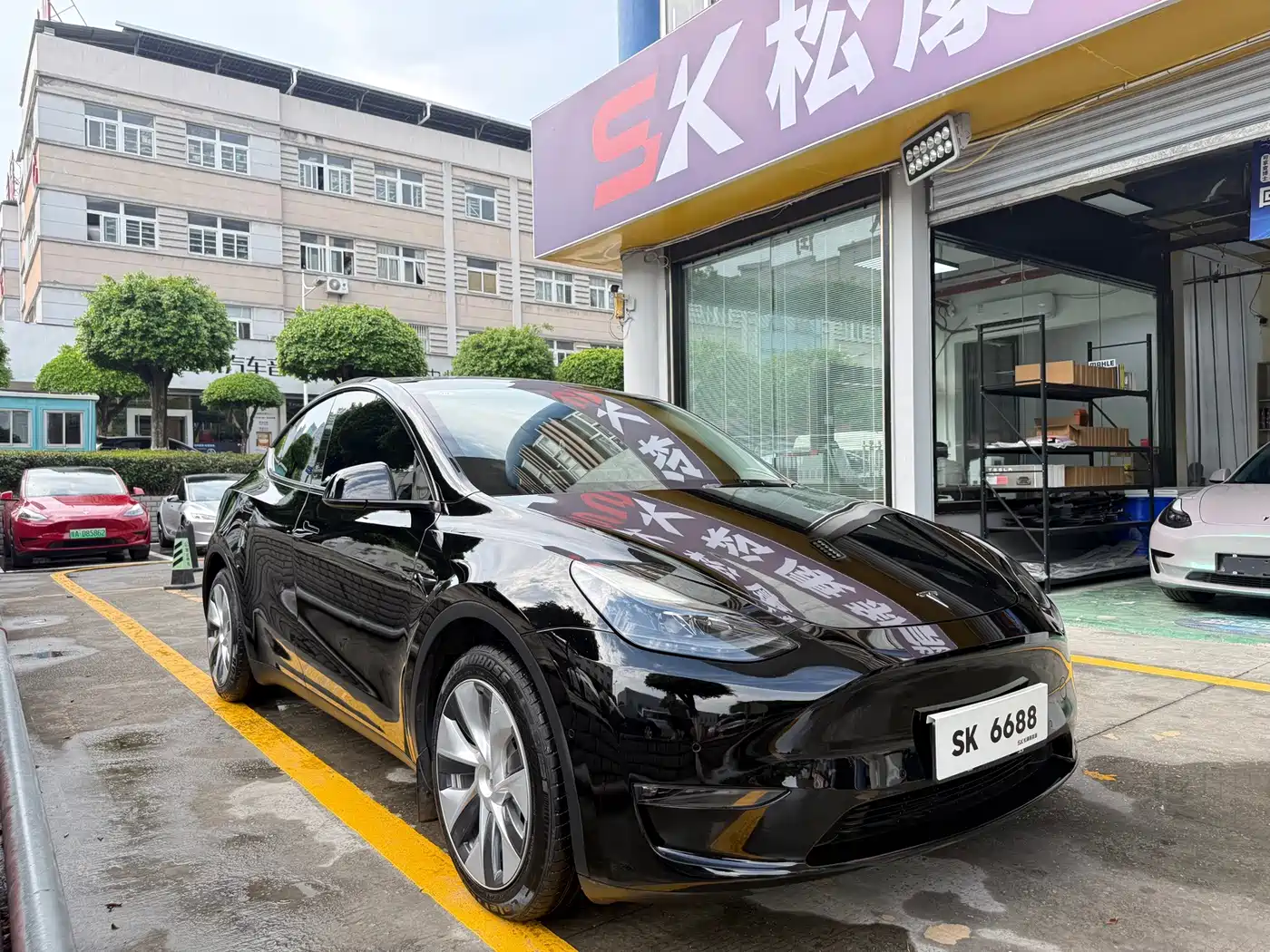 Фото 3 - Tesla Model Y