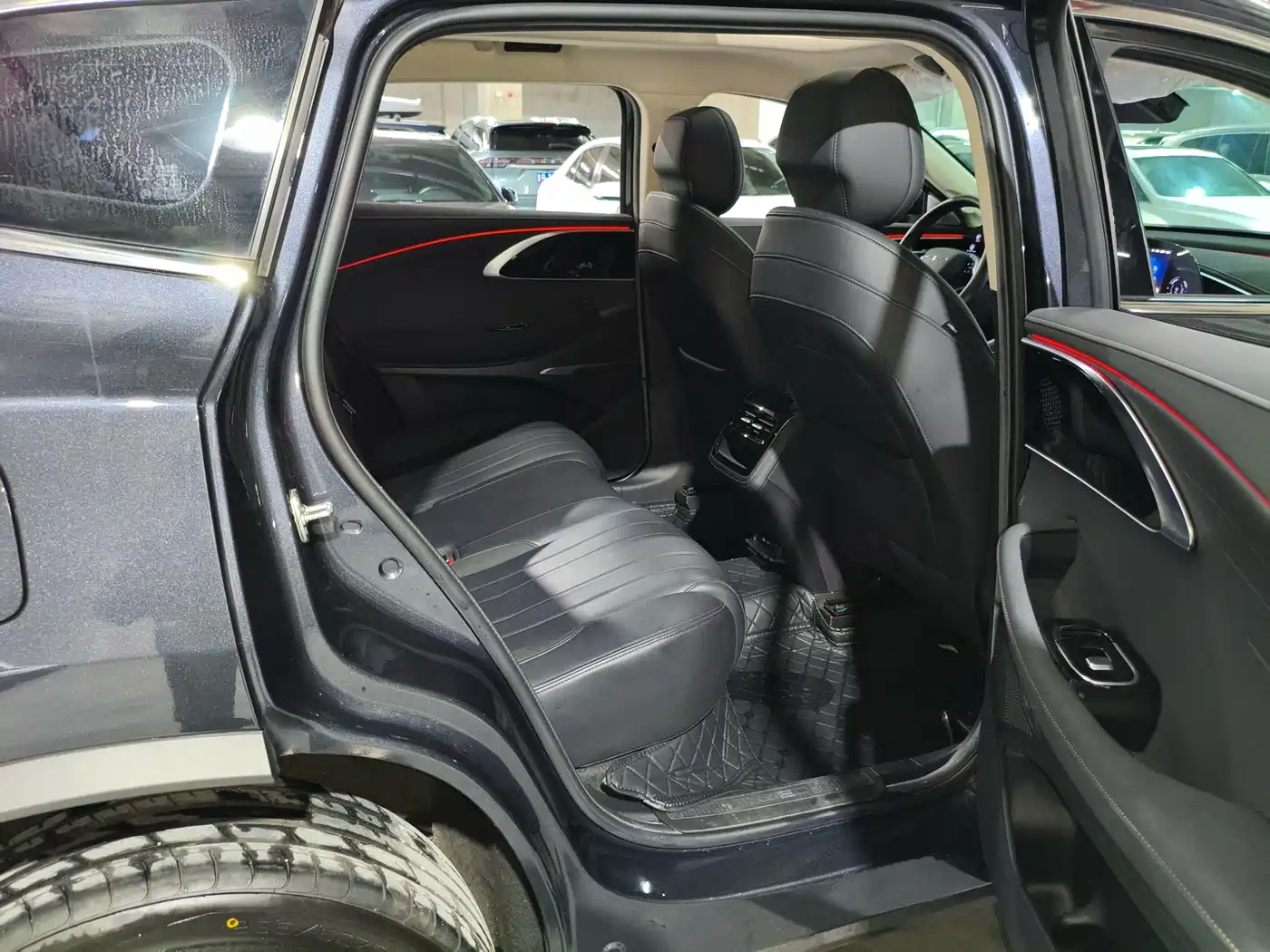Exeed Lingyun 2024 2024 300T 2WD Starlight Edition