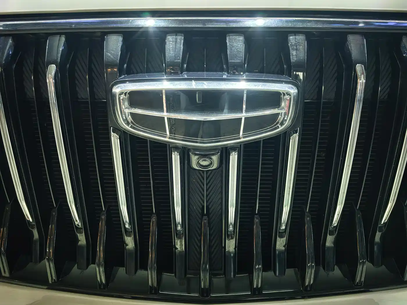 GEELY AUTOMOBILE VISION X6