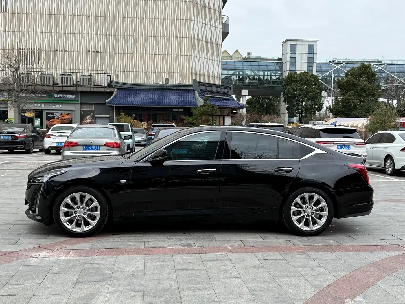 CADILLAC CT5