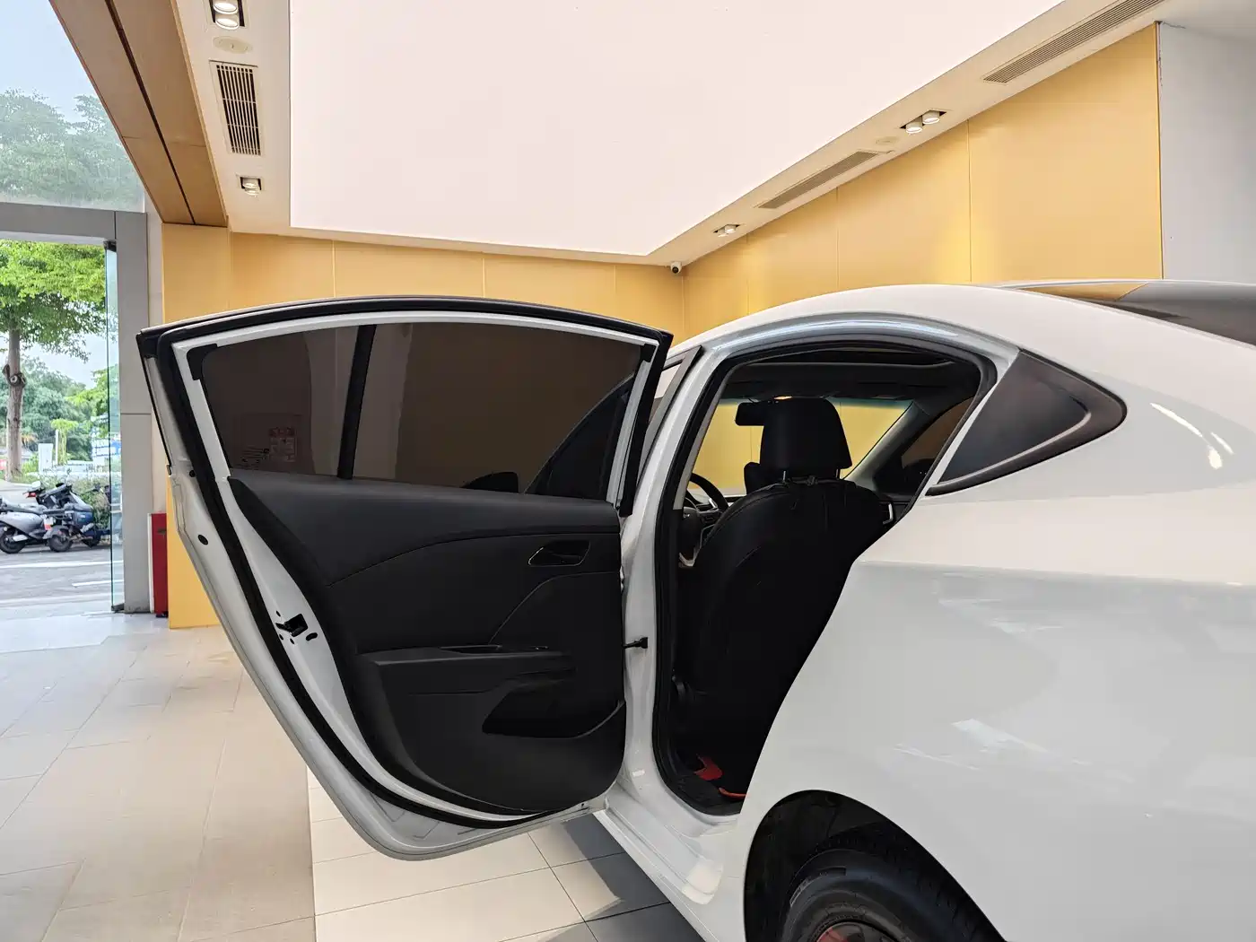 CHEVROLET KOVOZ