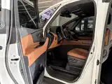 Фото 7 - Toyota Vellfire