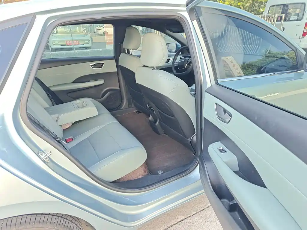 Roewe D6 2025 2025 520km Smart Edition