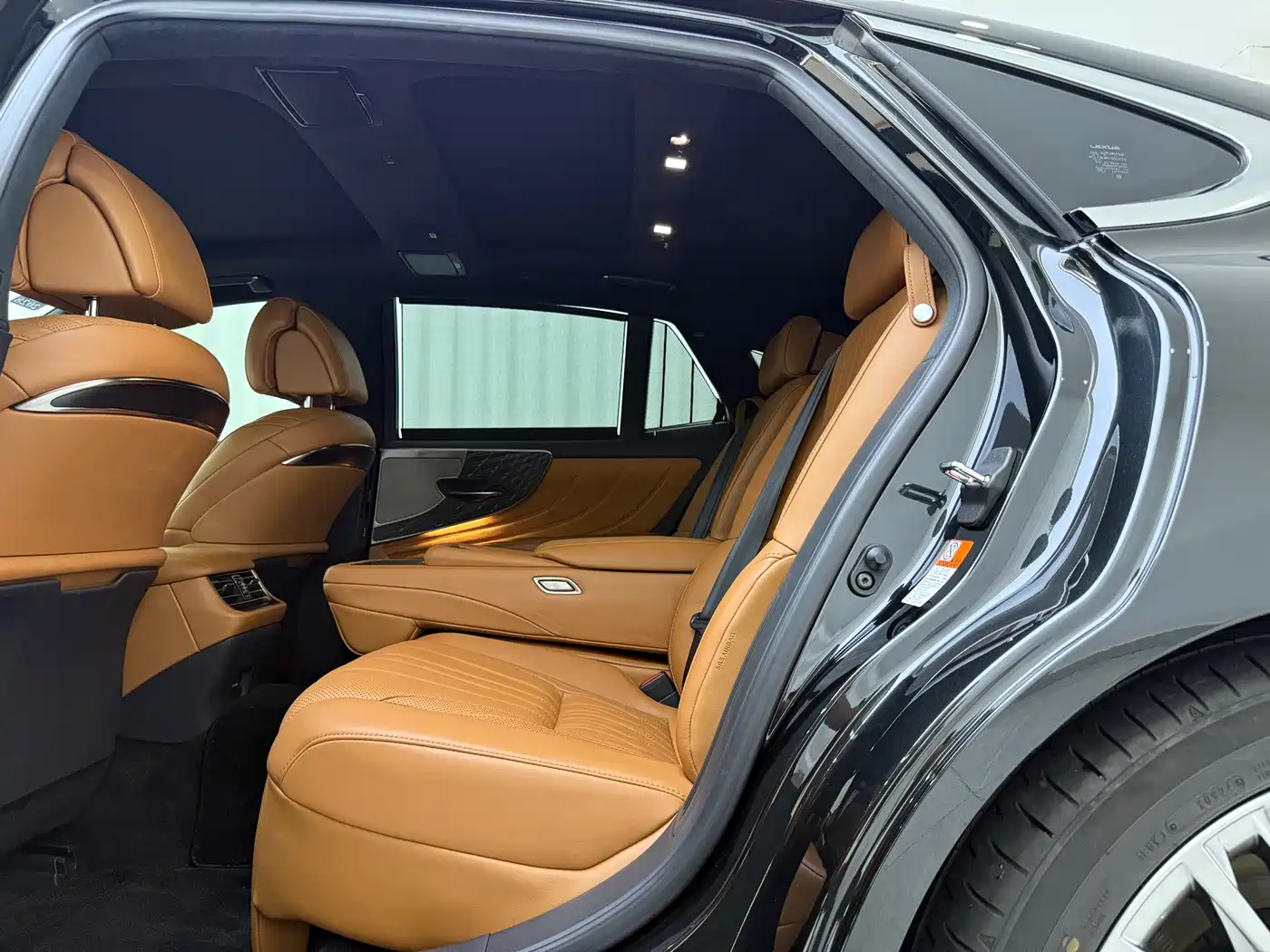 Lexus LS 2024 2024 Model 500h Executive Edition