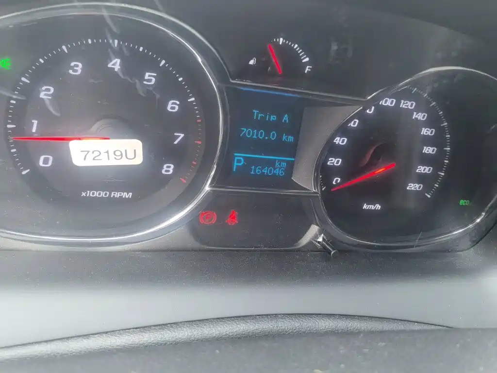 Chevrolet Captiva 2016 2015 2.4L 2WD Urban Edition 5-seater