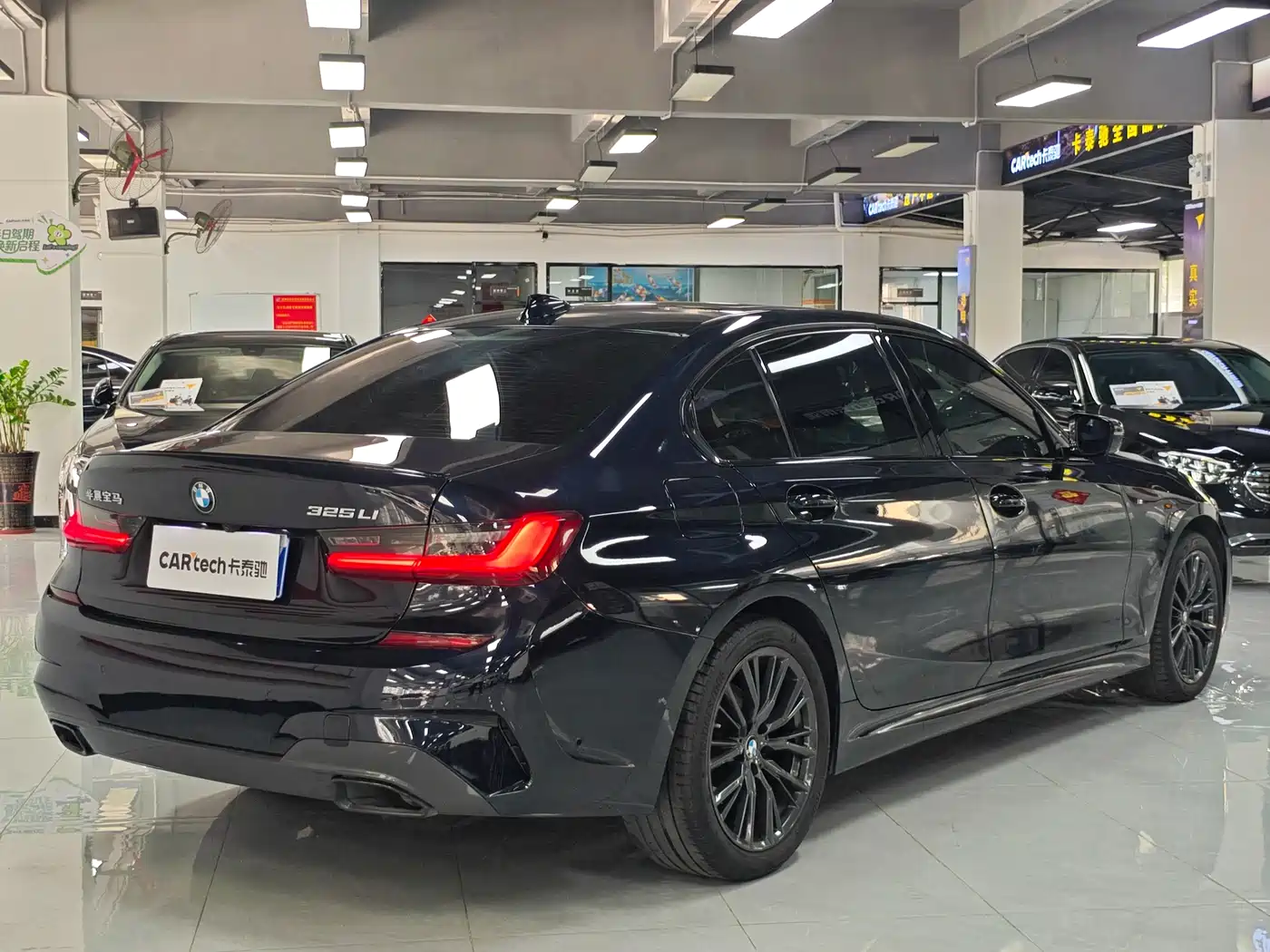 BMW 3 Series 2022 Facelift 325Li M Sport Shadow Edition фото 4