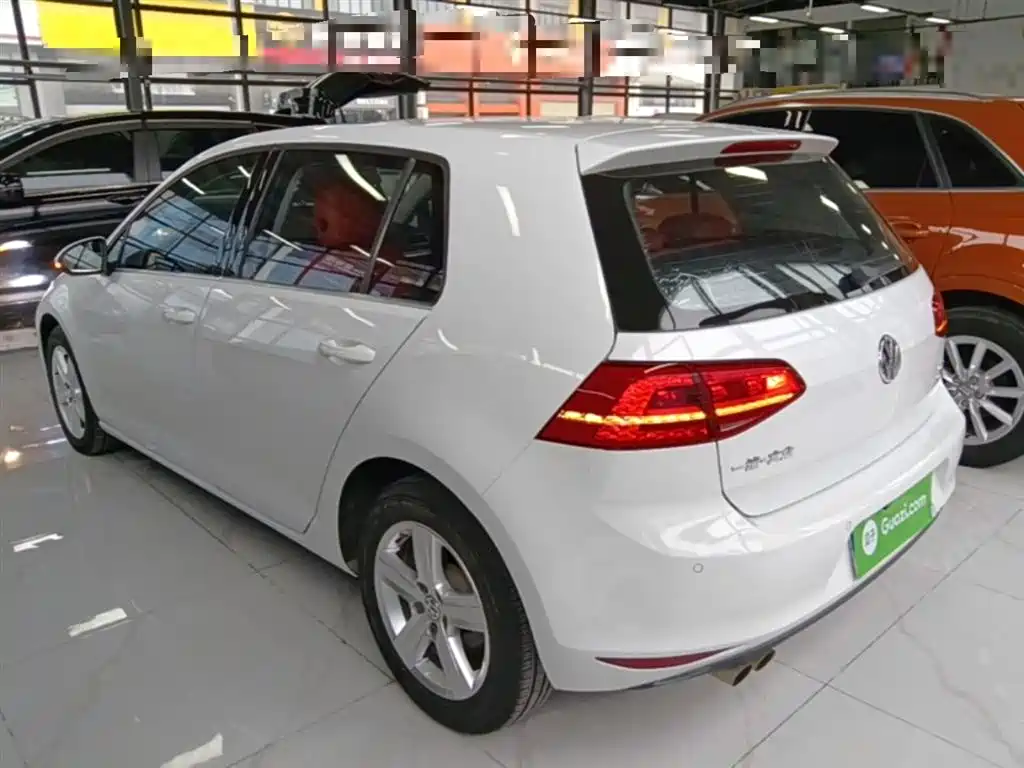 Volkswagen Golf 2016 230TSI Automatic Comfort фото 5
