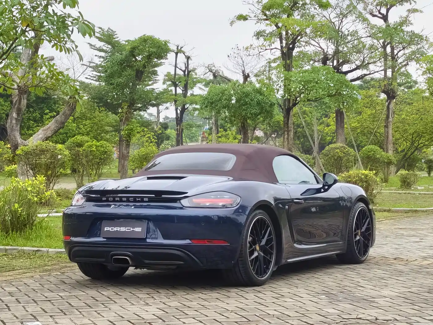 Porsche 718 2018 Boxster 2.0T фото 9