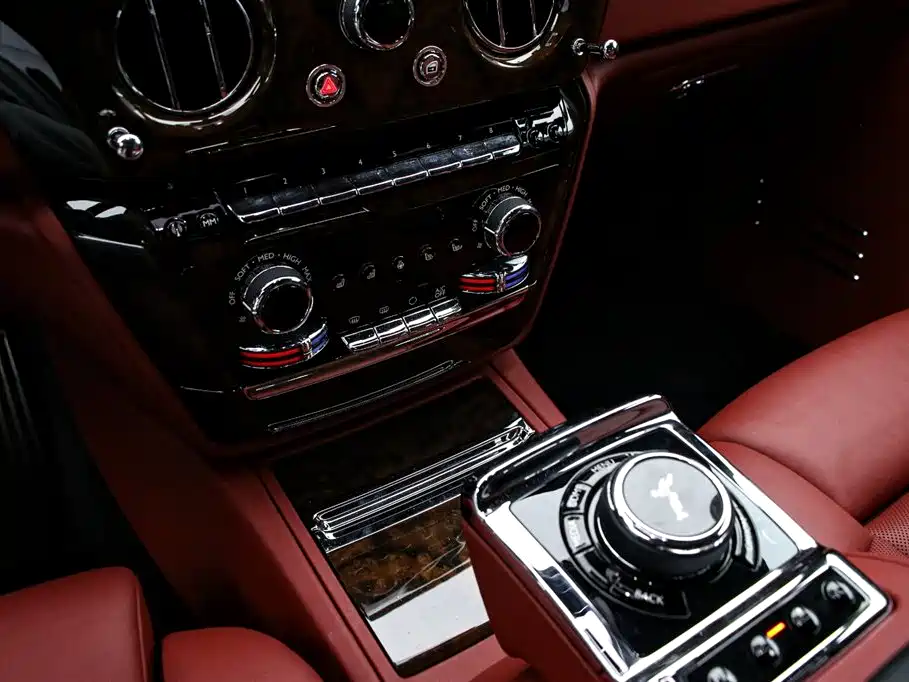 Rolls-Royce Phantom 2022 2018 6.7T Long Wheelbase Version