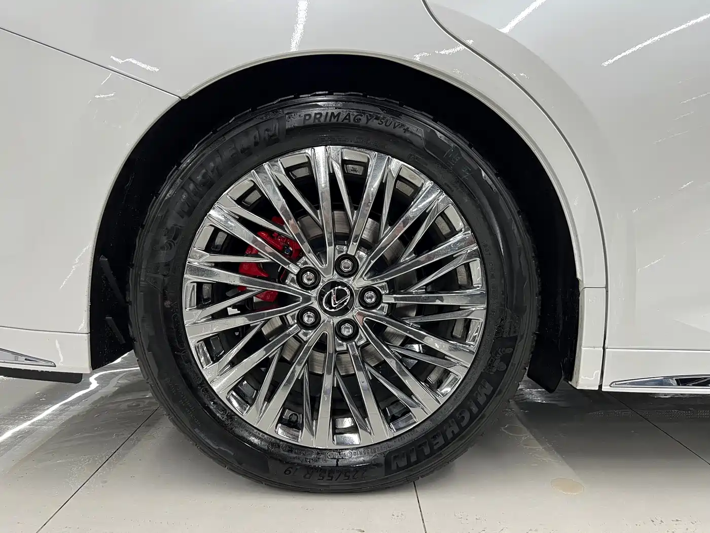 Lexus LM 2025 Model 500h Six-Seater Prestige Edition фото 29
