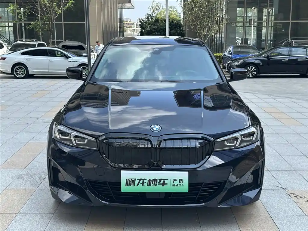 BMW i3 2024 eDrive 40 L Shadow Night Package фото 2