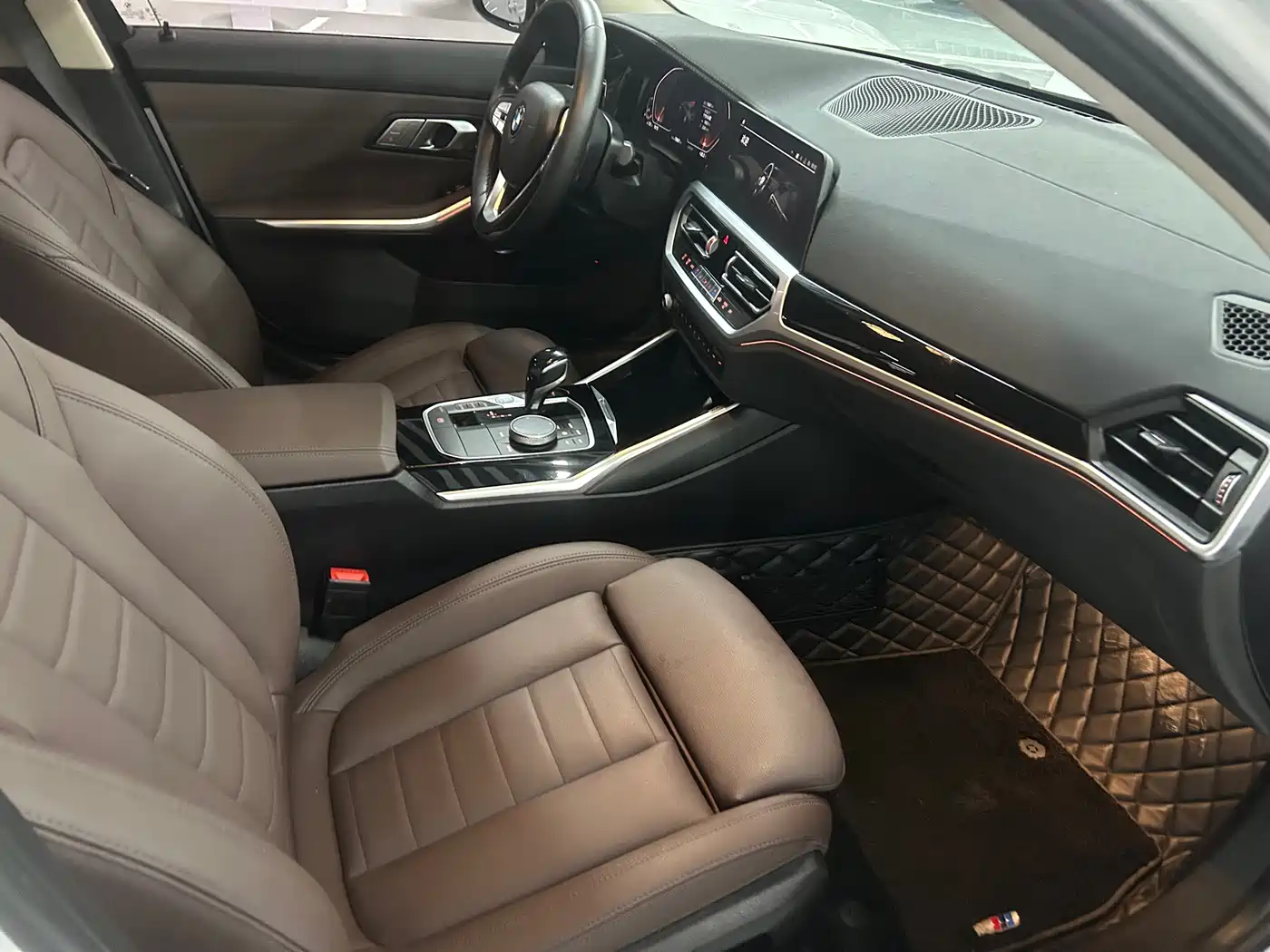BMW 3 Series 2020 325Li Launch Edition фото 4