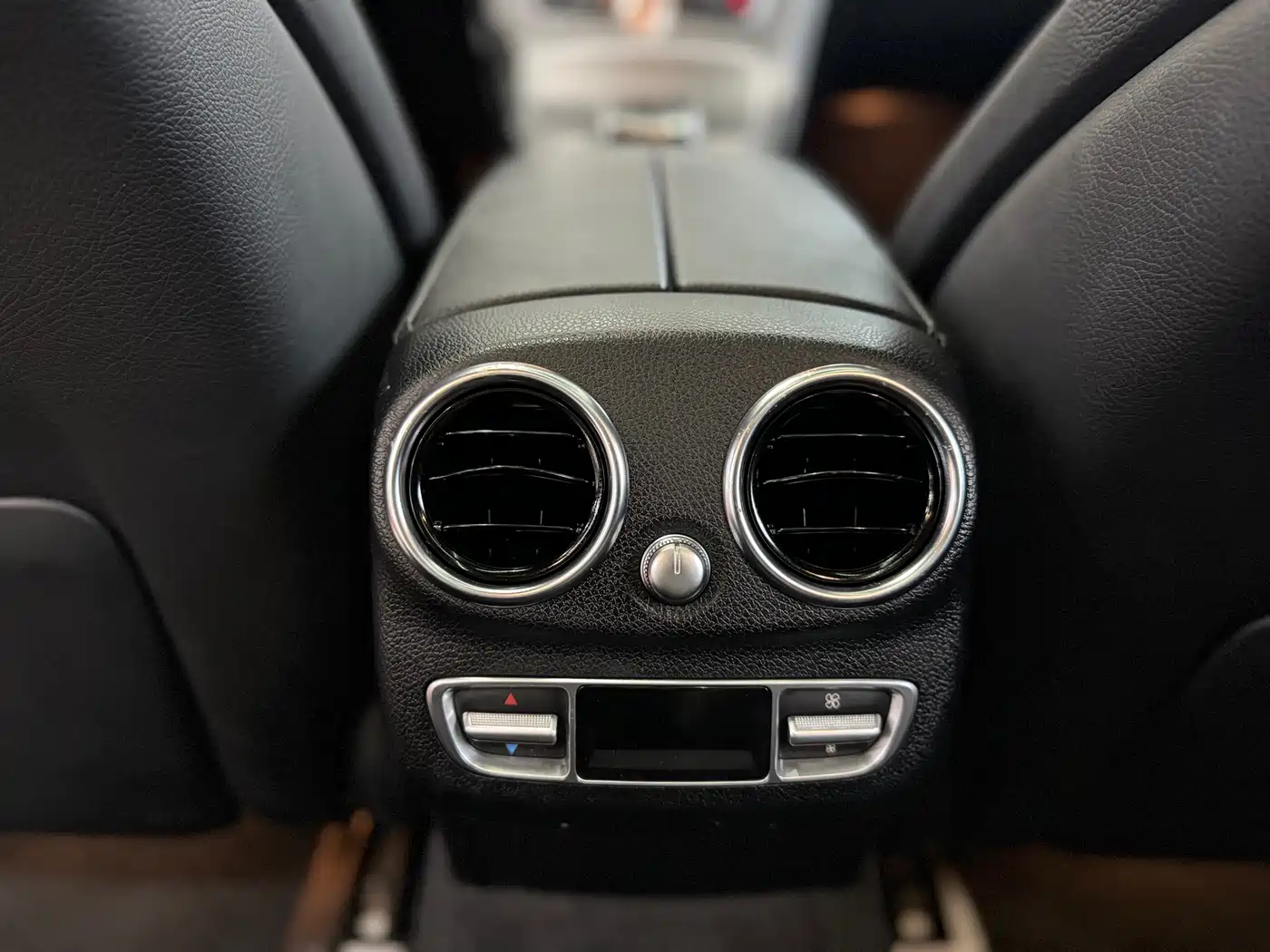 Mercedes-Benz C-Class 2015 C 300 L Sport фото 25