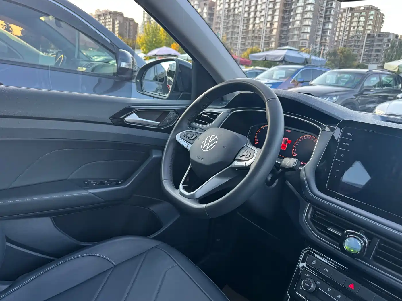 Volkswagen Tharu, миниатюра 13