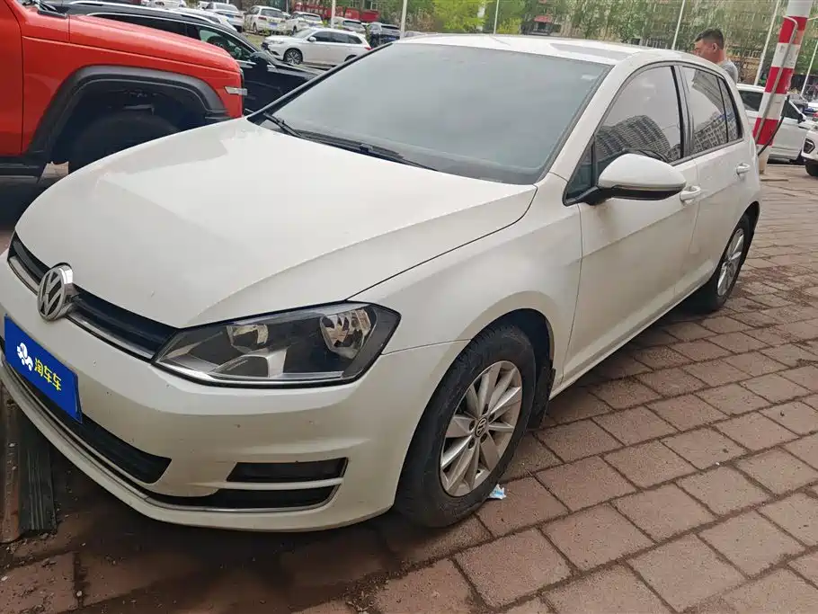 Volkswagen Golf 2015 1.6L Automatic Fashion