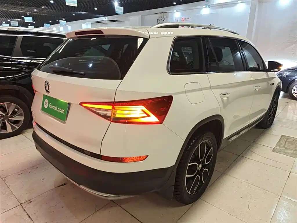 Škoda Kodiaq 2018 Facelift TSI330 7-seat 2WD Premium Luxury Edition фото 7