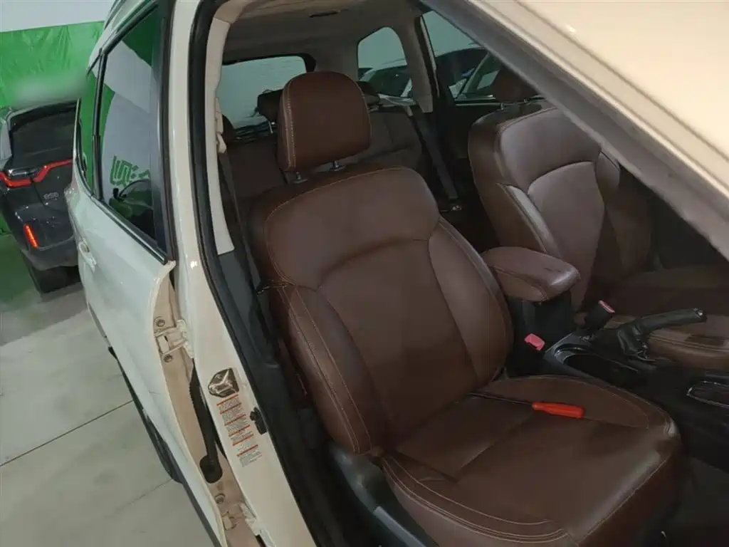 Subaru Forester 2017 2.5i Luxury Special Edition фото 25