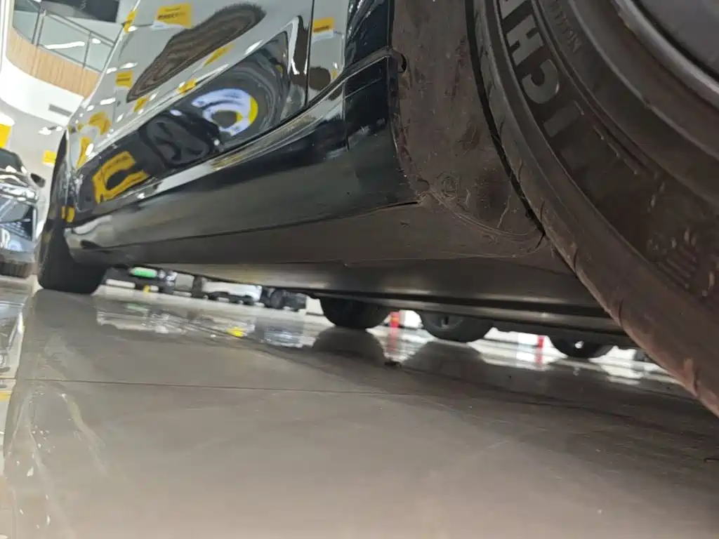 Фото 21 - Tesla Model 3