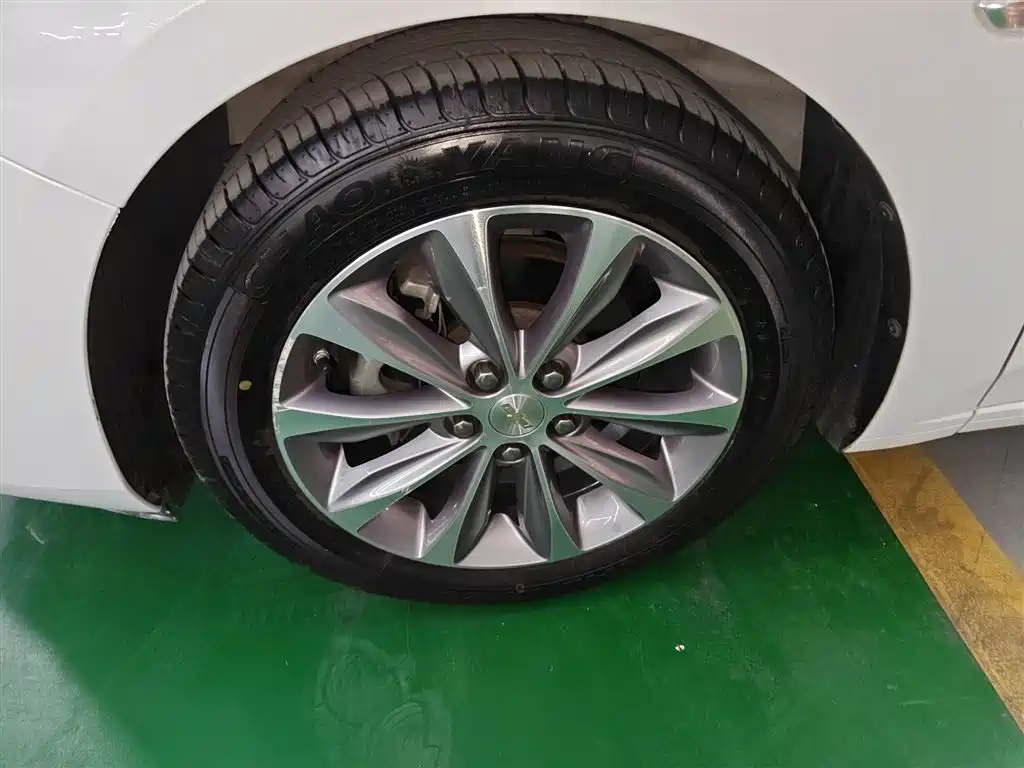 Chevrolet Monza 2020 320 Auto Comfort Edition фото 25