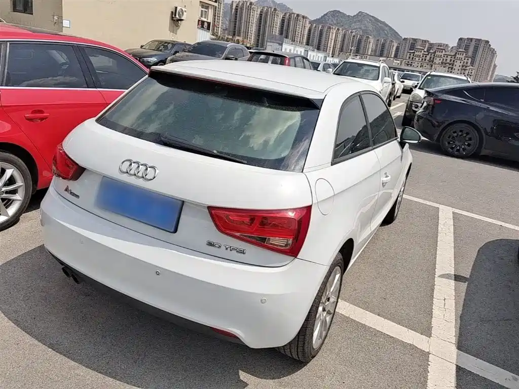 Audi A1 2014 30 TFSI Fashion фото 7