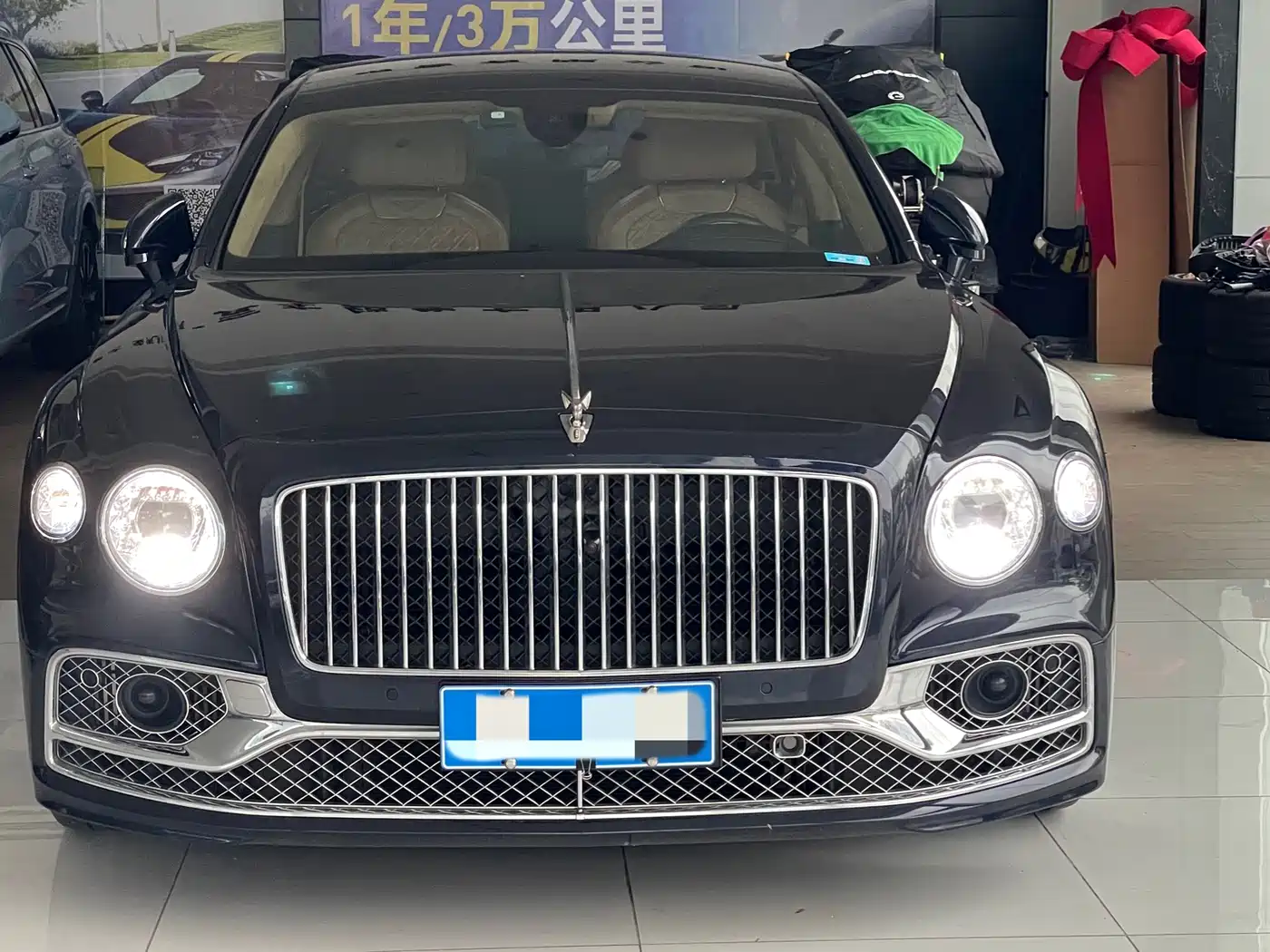 Bentley Flying Spur 2020 6.0T W12 Standard Edition фото 2