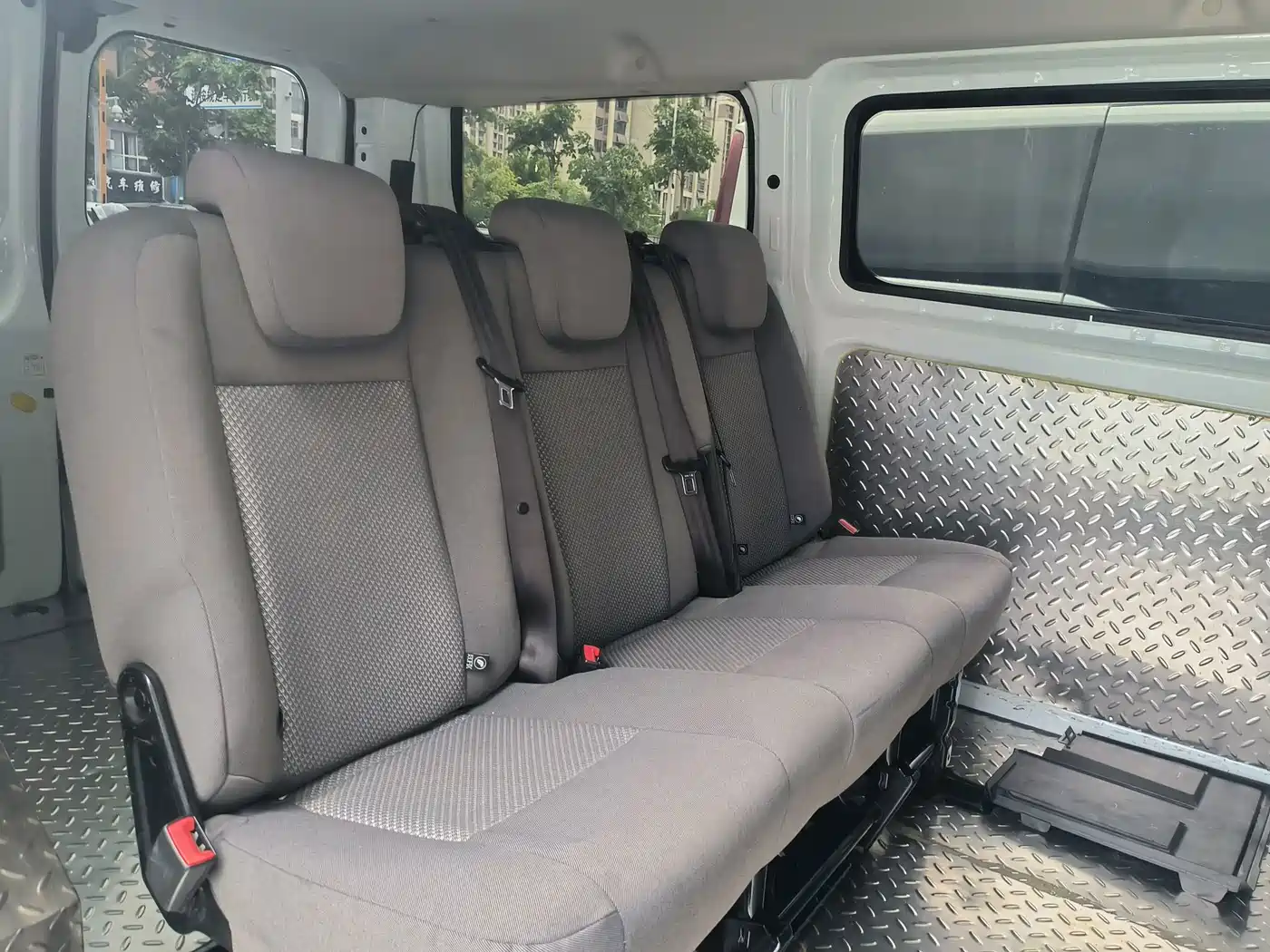 Ford Transit 2021 2019 2.0T Diesel Multi-Purpose Commercial Vehicle Short Wheelbase Low Roof 6-Seater China VI