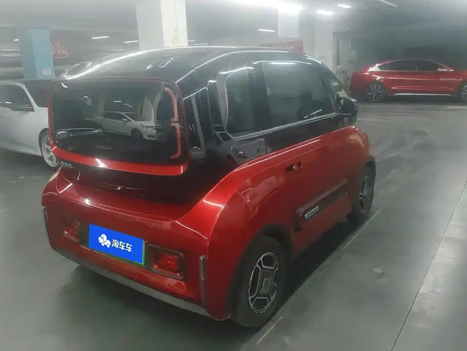 2020 Baojun E300