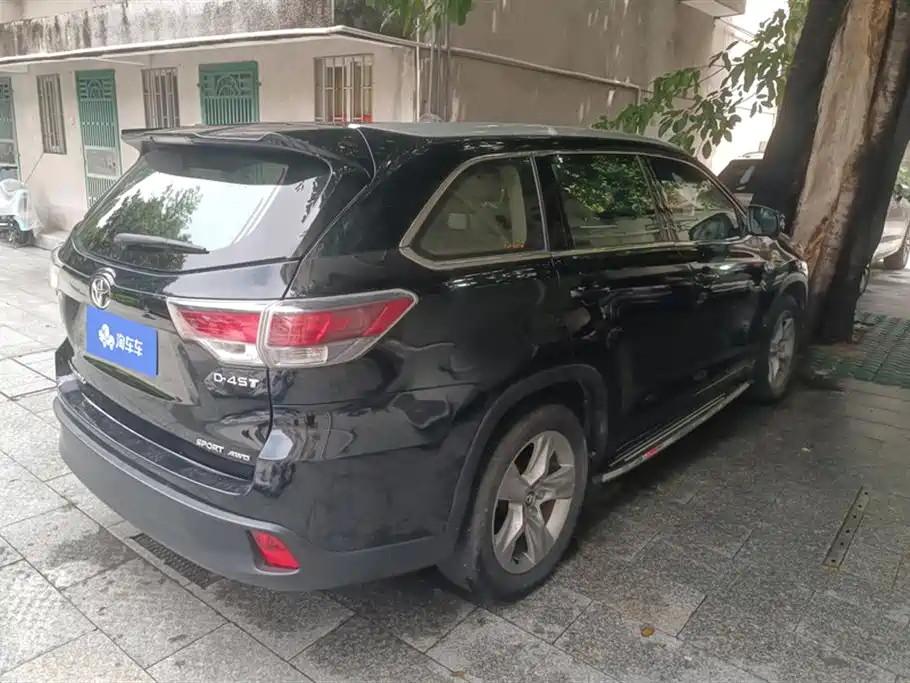 Toyota Highlander 2015 2.0T AWD Luxury Edition 7-seater фото 3