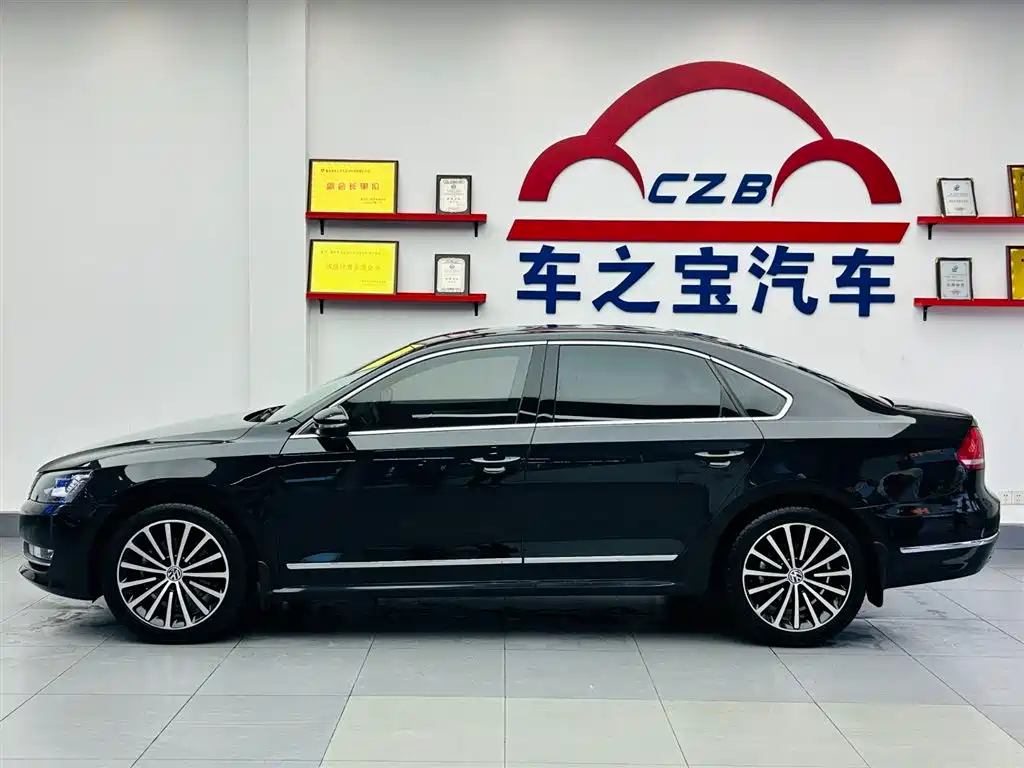 Volkswagen Passat 2014 2.0TSI DSG Executive Edition фото 4