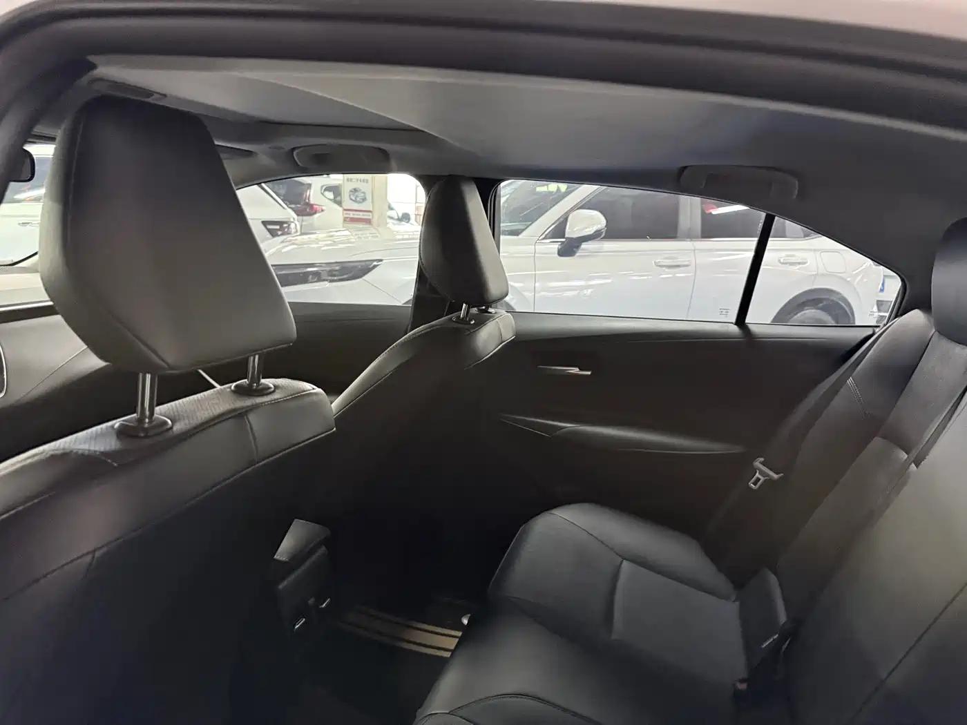 Toyota Corolla 2024 1.8L Smart Hybrid Dual Engine Flagship Edition фото 12