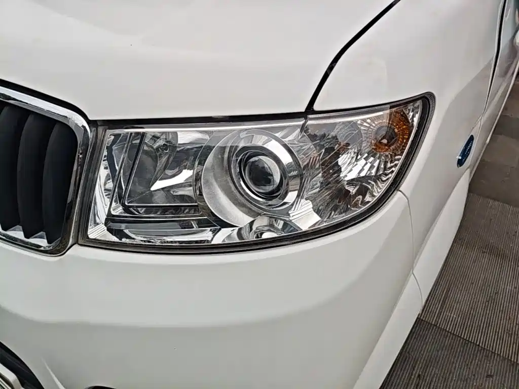 SRM Xinyuan New Energy Hiace EV 2023 2021 Standard