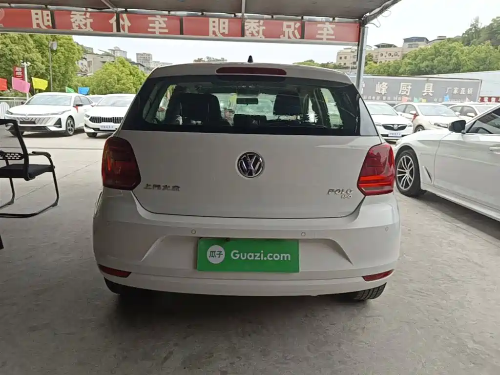 Volkswagen Polo 2016 1.6L Automatic Comfort фото 6