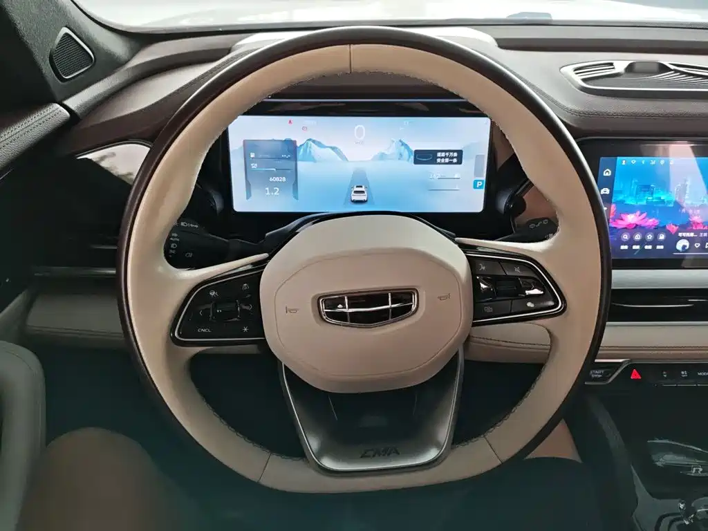 Фото 7 - Geely Monjaro