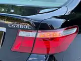 Фото 9 - Lexus LS