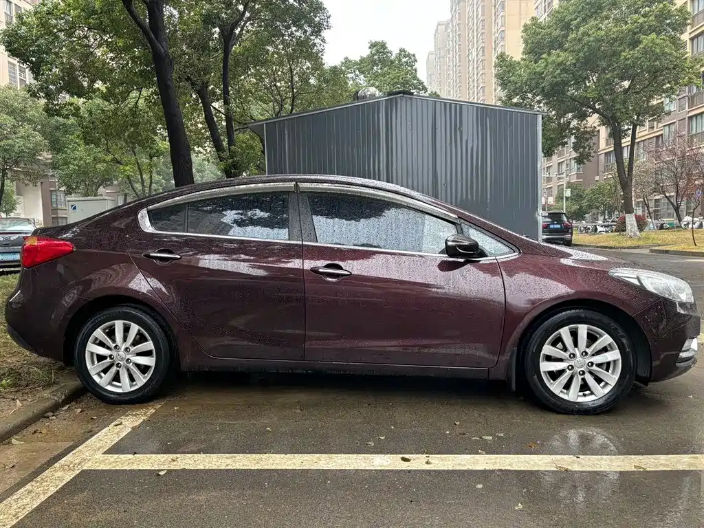 Kia K3 2013 1.6L Automatic GLS фото 6