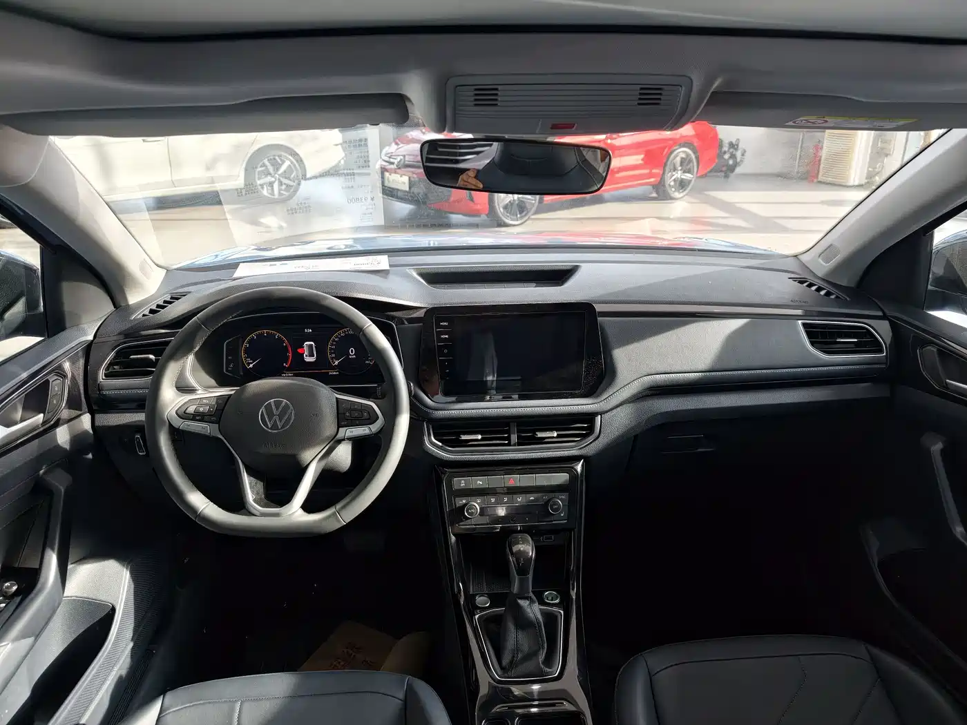 Volkswagen Tharu 2025 New Edge 300TSI Enjoyment Edition фото 6