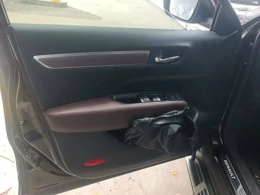 Renault Koleos 2018 2018 2.0L 2WD 120th Anniversary Limited Edition